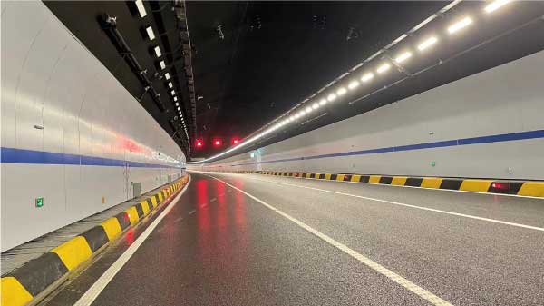 海滄隧道（dào）亮燈實景圖