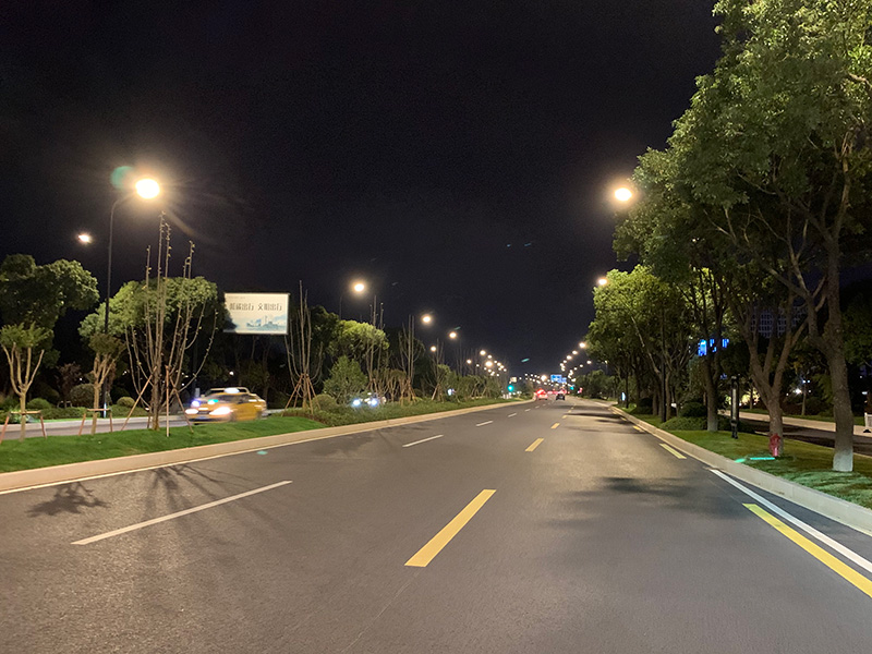 道路照明,如（rú）何選擇,高效環保設備,照（zhào）明設備
