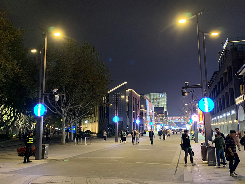 智慧燈杆,創新城市交通服務的新模式（shì）