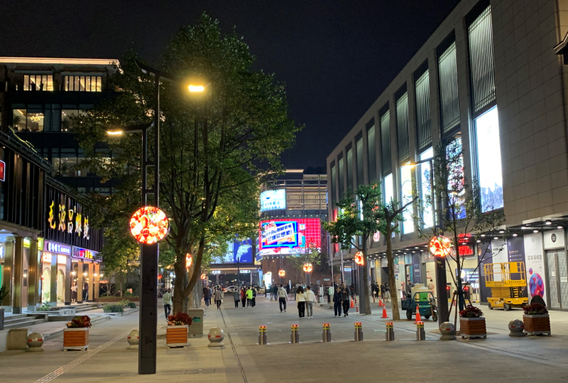 杭州西湖“醉”美智慧路燈（dēng）