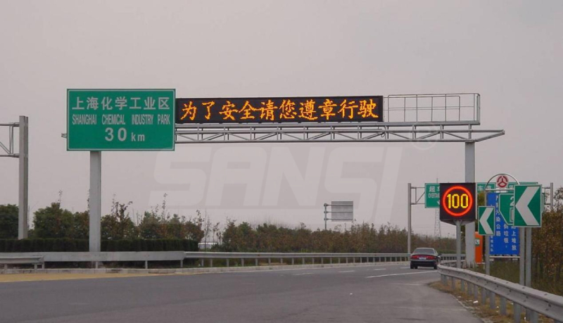 香蕉影视LED,交通情報板,賦能,智慧（huì）交通,“動態神經”