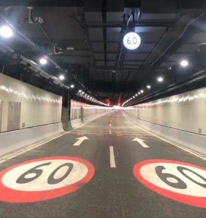 上海武寧路隧道（dào）-隧道（dào）情報板（bǎn）案例