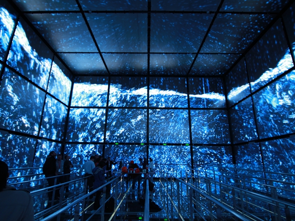 上海世博會 國家電網館全彩LED顯示屏