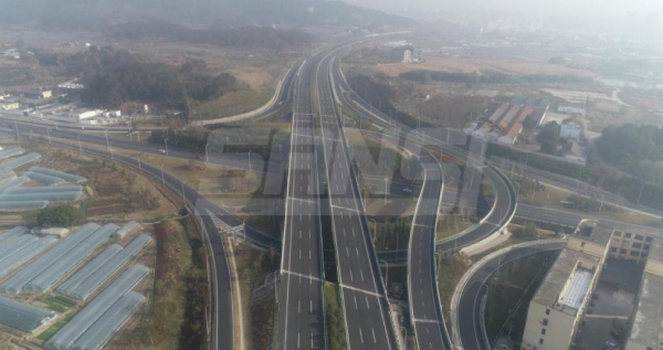 351國道浦江段（duàn）道路照（zhào）明