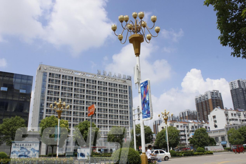 人工（gōng）智能算（suàn）法（fǎ）,賦能智（zhì）能路燈,自動識（shí）別（bié）,城市管理事件,智慧之眼